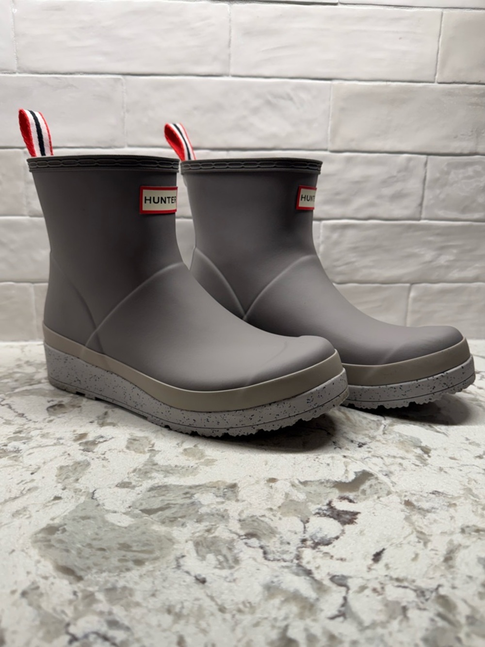 Hunter short matte grey boots, size 7, EUC